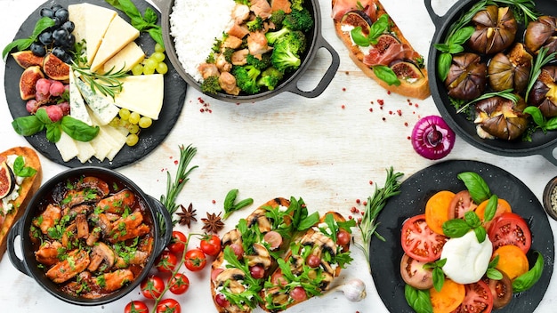 Zestaw potraw na stole